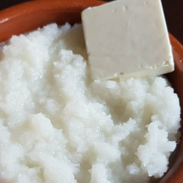 COCO RALLADO CON QUESO CREMA.